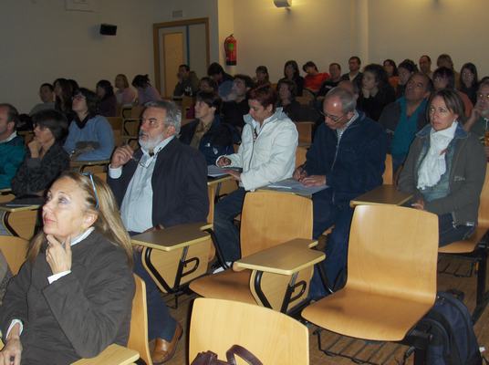 Público asistente al seminario en el salón de ADEMA